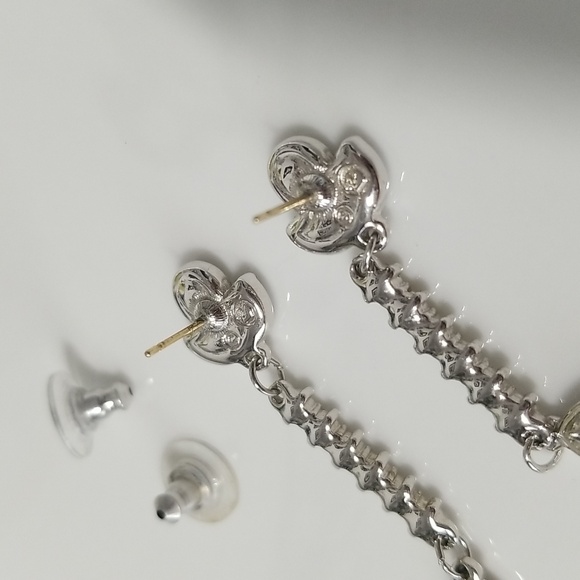 Swarovski Majestic Dew Drop Dangle Elegancy Earrings EUC - Picture 12 of 13